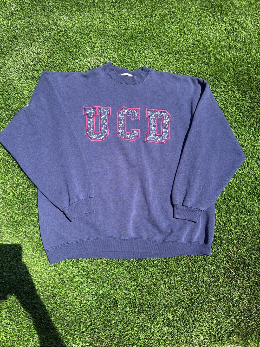 Vintage 90s UC Davis UCD Navy Floral Crewneck Sweatshirt Collegiate Style